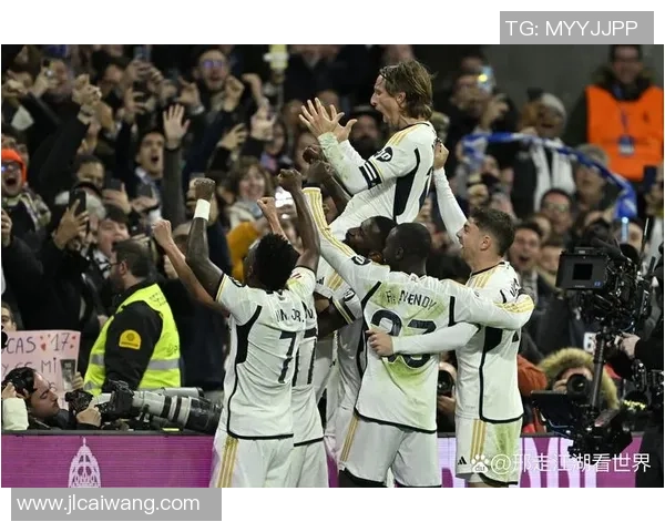 法兰克福逆袭欧冠强敌皇马切尔西成功晋级四强荣耀时刻